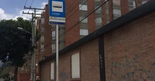 PARADERO SITP UNIVERSIDAD EL BOSQUE  572A01